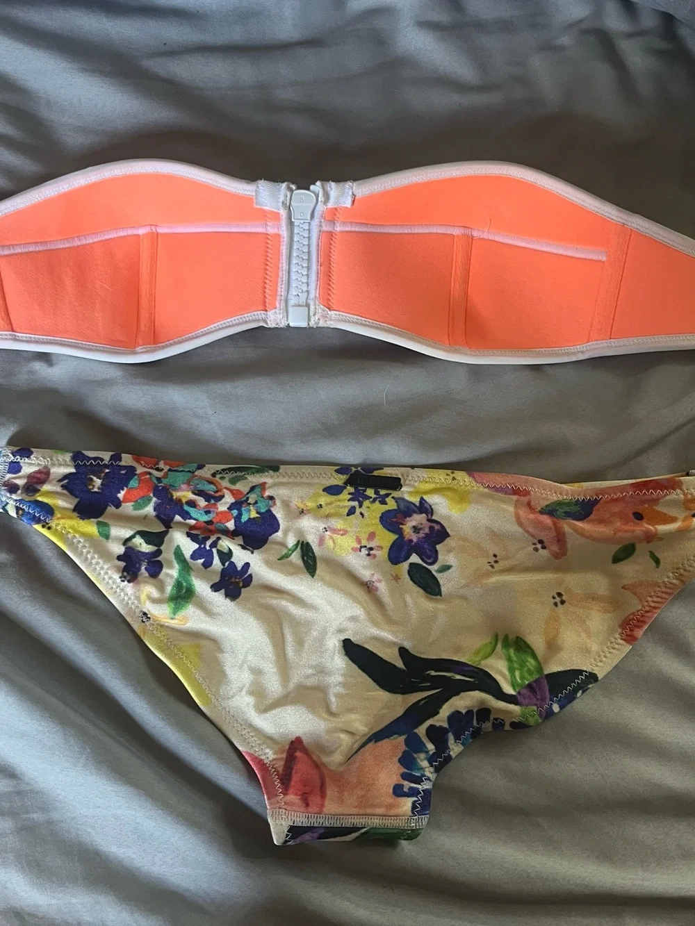 triangl swimwear White Textured Strapless Bikini Top